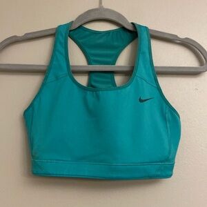 💜Women's DRI-FIT Swoosh Sports Bra Size Medium